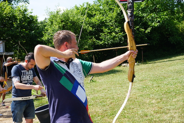 Marco Metzger beim Bogenschießen in Ingelfingen Bogenschiessen in Hohenlohe