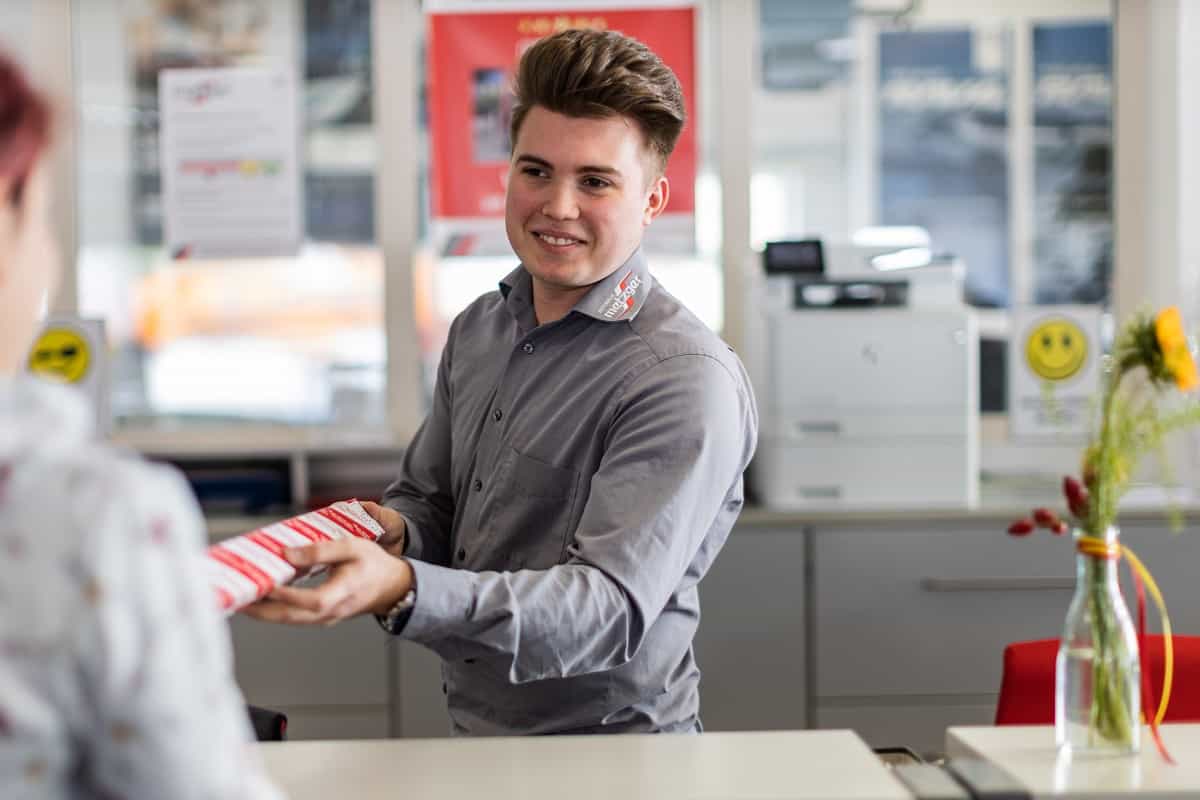 Teiledienst im Toyota Autohaus Metzger